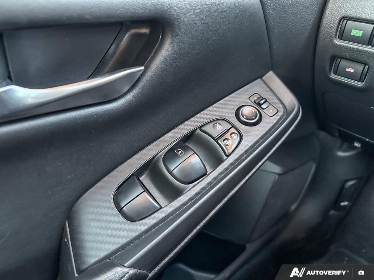 2023 Nissan Sentra SV Photo