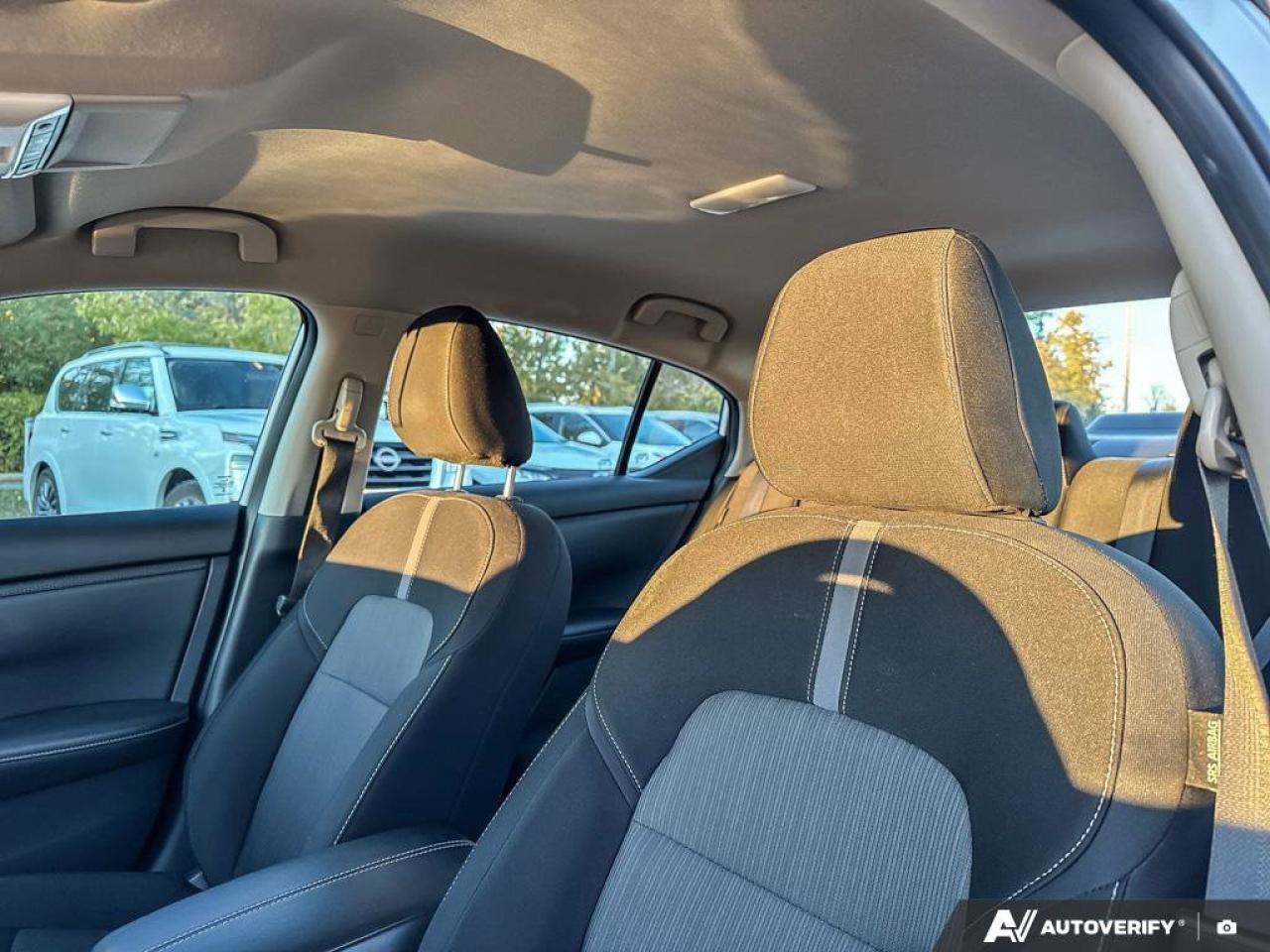 2023 Nissan Sentra SV Photo