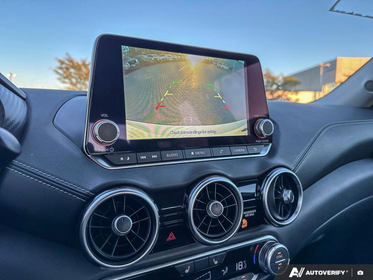 2023 Nissan Sentra SV Photo