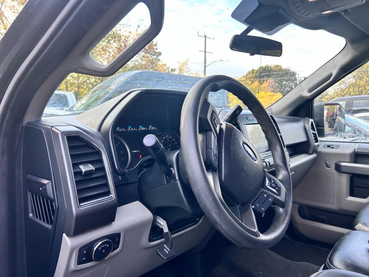 2019 Ford F-150 XL 4WD SuperCrew 5.5' Box Photo