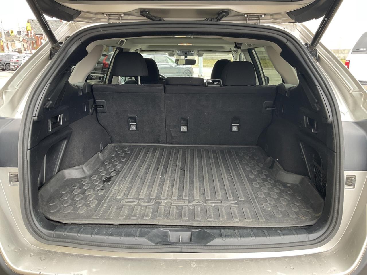 2020 Subaru Outback Touring - EYE SIGHT! BACK-UP CAM! BSM! SUNROOF! Photo