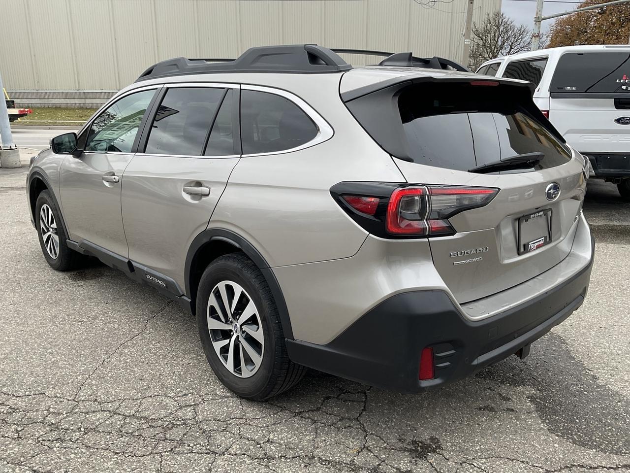 2020 Subaru Outback Touring - EYE SIGHT! BACK-UP CAM! BSM! SUNROOF! Photo4