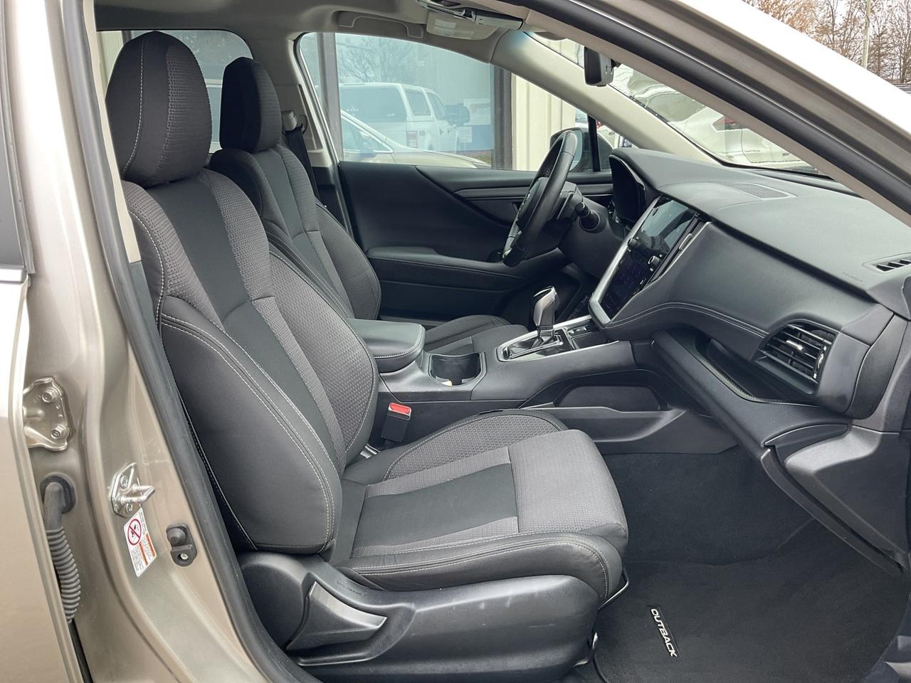 2020 Subaru Outback Touring - EYE SIGHT! BACK-UP CAM! BSM! SUNROOF! Photo
