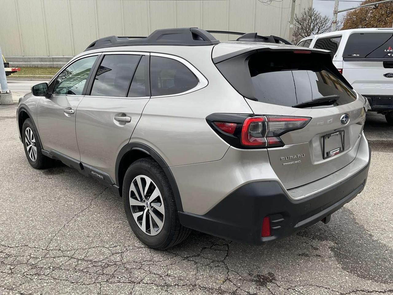 2020 Subaru Outback Touring - EYE SIGHT! BACK-UP CAM! BSM! SUNROOF! Photo