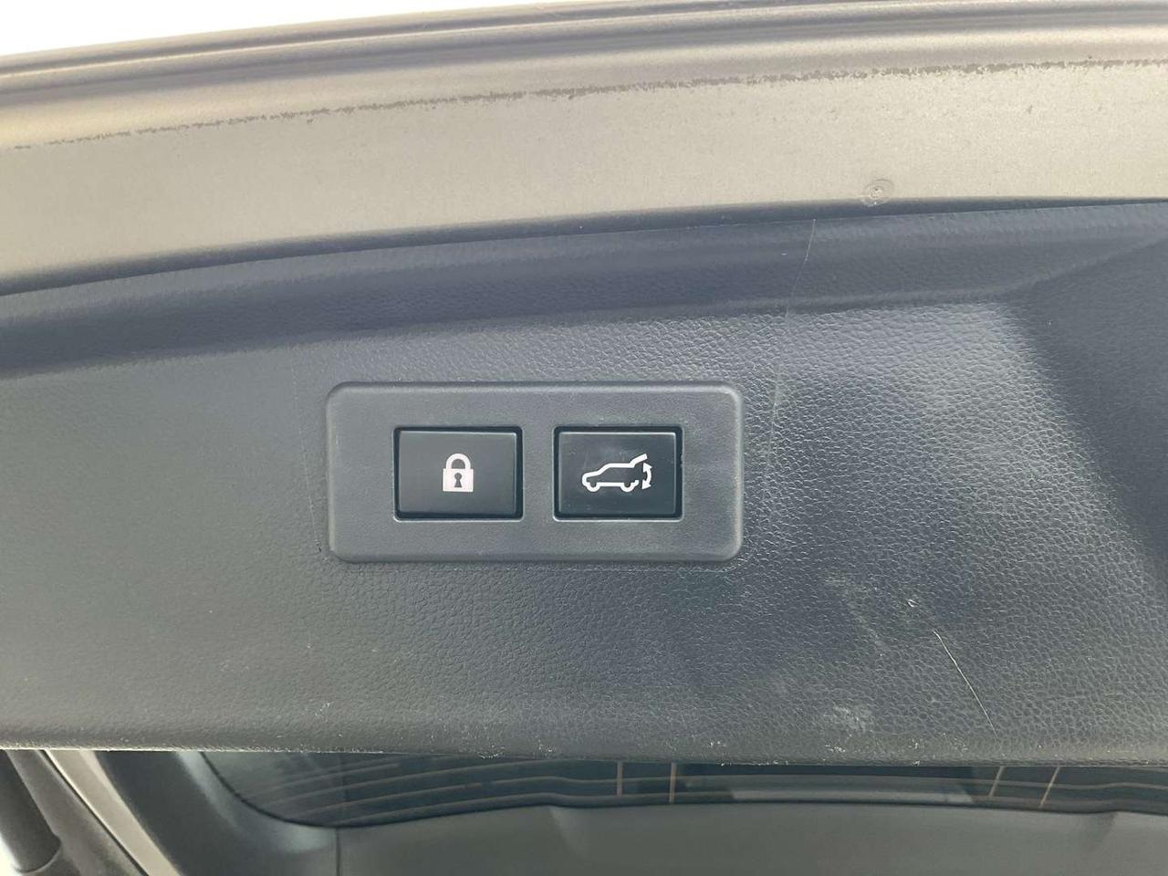 2020 Subaru Outback Touring - EYE SIGHT! BACK-UP CAM! BSM! SUNROOF! Photo