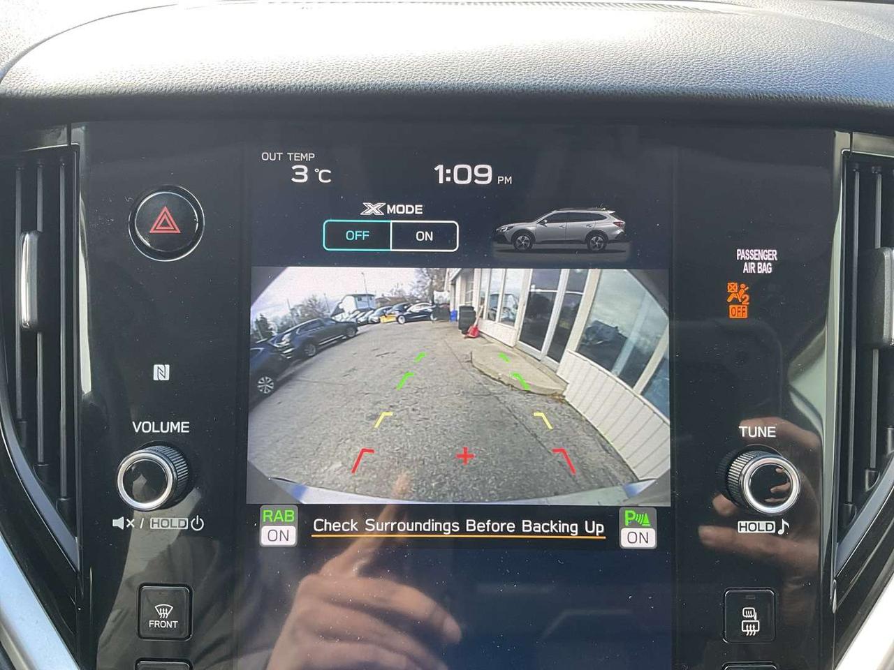 2020 Subaru Outback Touring - EYE SIGHT! BACK-UP CAM! BSM! SUNROOF! Photo