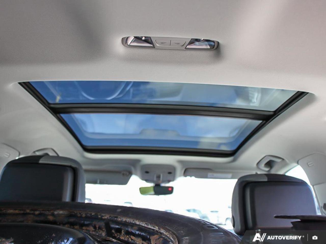 2019 Audi Q3 TechnikACCIDENT-FREE, S-LINE, SUNROOF, BANG & OLUF Photo