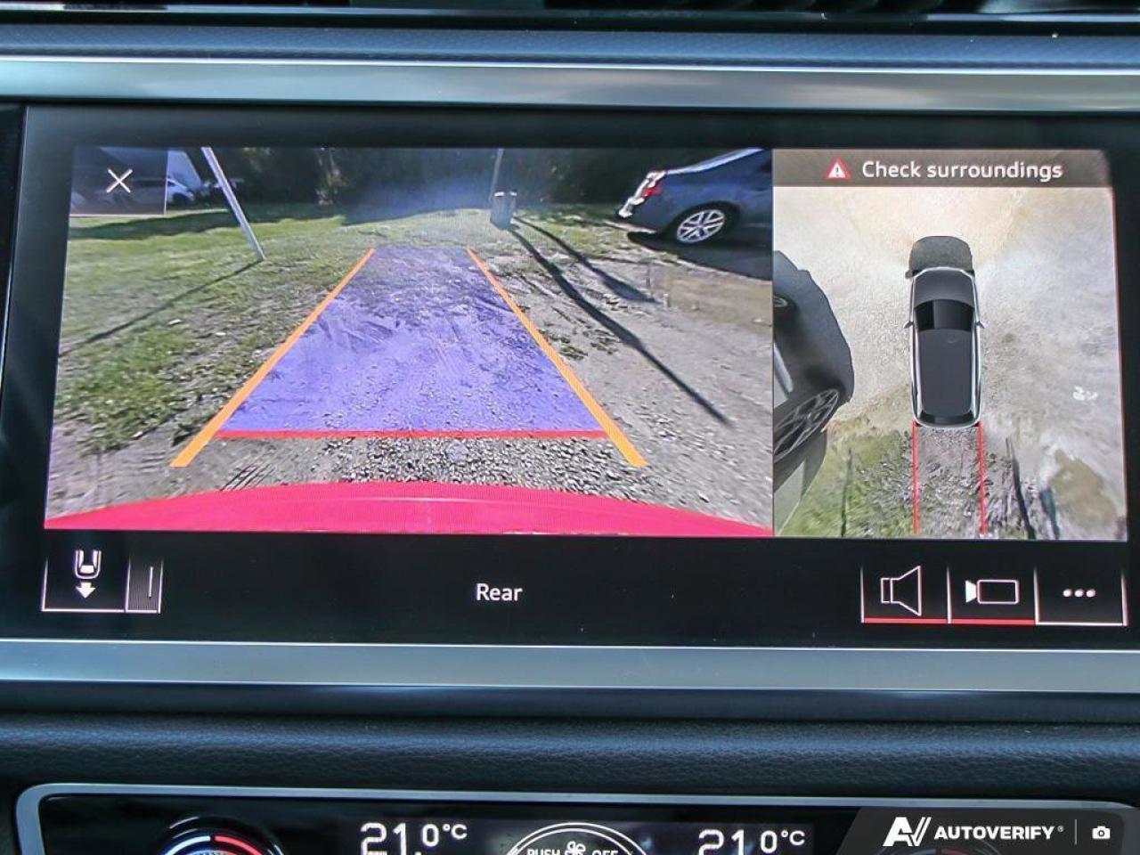 2019 Audi Q3 TechnikACCIDENT-FREE, S-LINE, SUNROOF, BANG & OLUF Photo