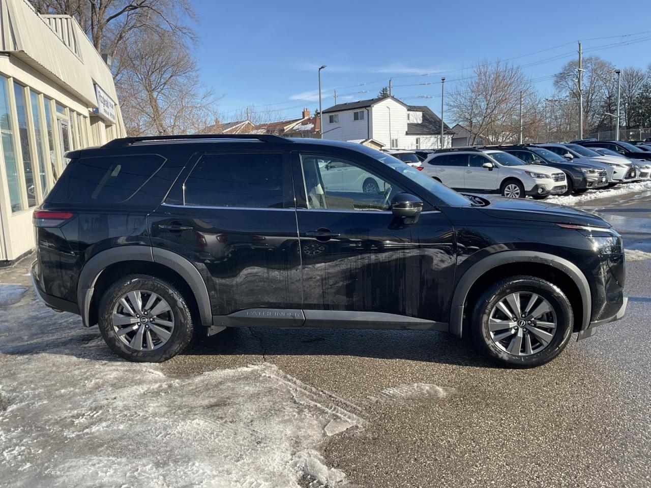 2023 Nissan Pathfinder SV 4WD - CAR PLAY! 360 CAM! BSM! 7 PASS! Photo