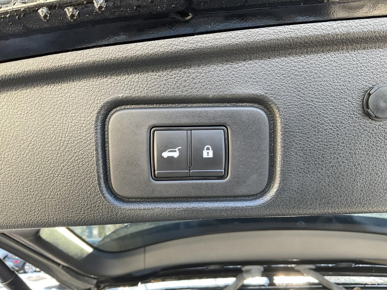 2023 Nissan Pathfinder SV 4WD - CAR PLAY! 360 CAM! BSM! 7 PASS! Photo