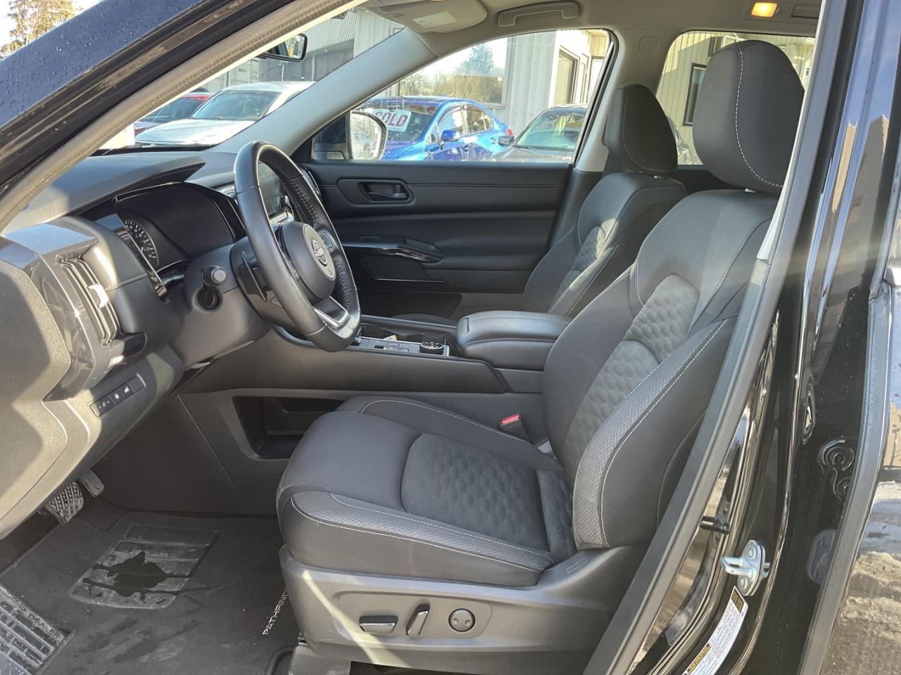 2023 Nissan Pathfinder SV 4WD - CAR PLAY! 360 CAM! BSM! 7 PASS! Photo