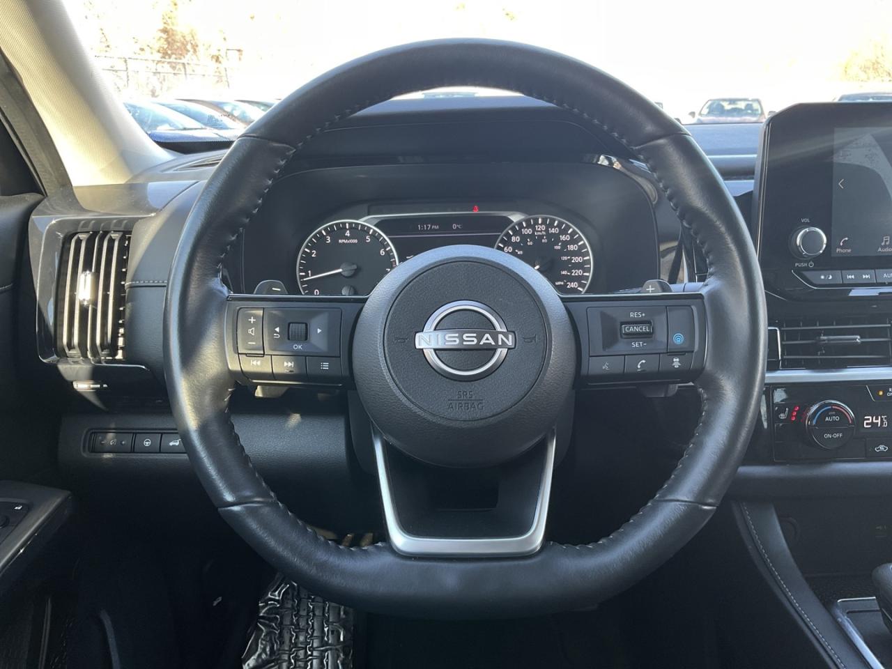 2023 Nissan Pathfinder SV 4WD - CAR PLAY! 360 CAM! BSM! 7 PASS! Photo