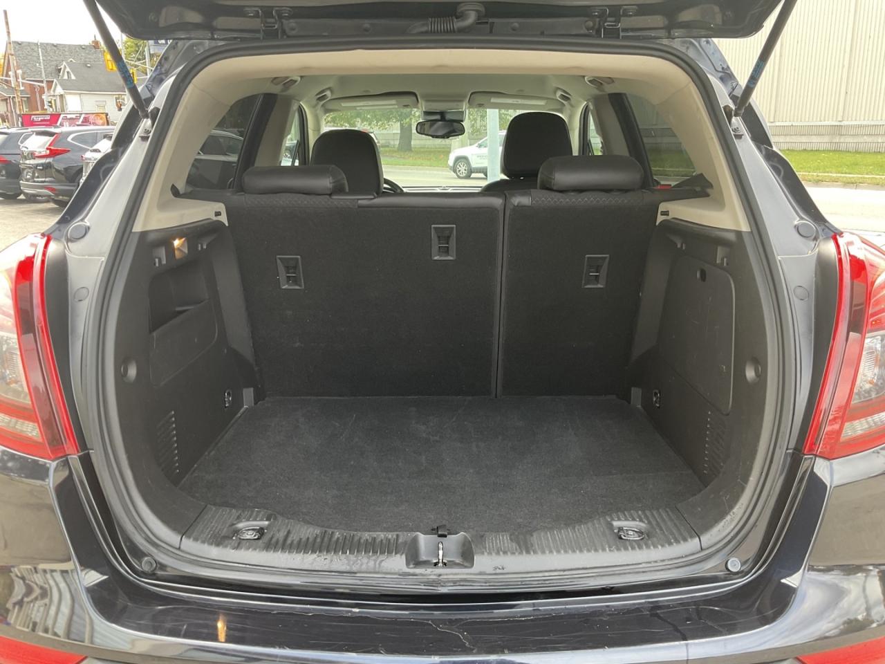 2022 Buick Encore Preferred AWD - CAR PLAY! BACK-UP CAM! BSM! Photo