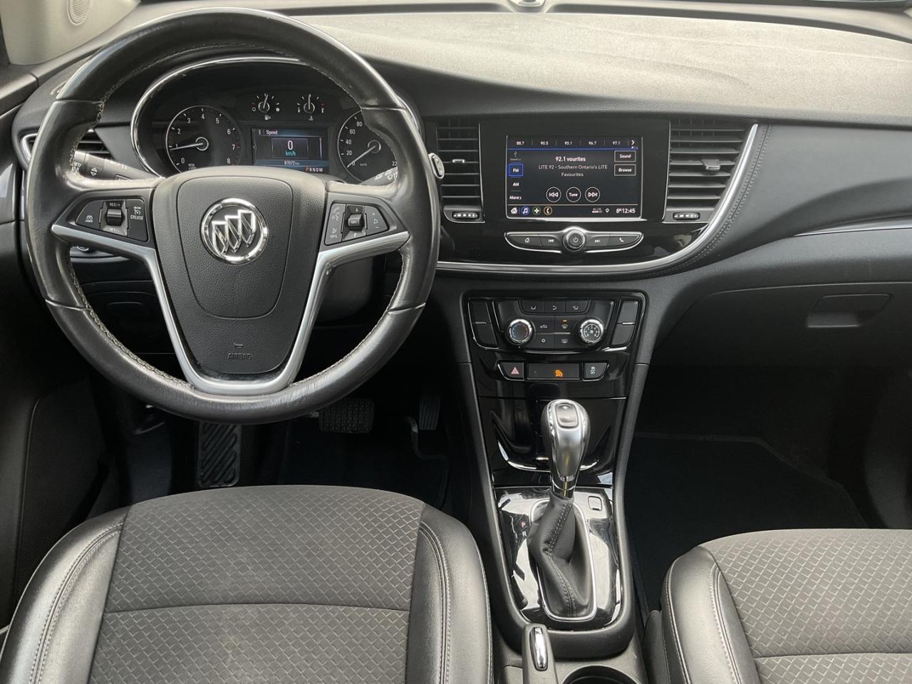 2022 Buick Encore Preferred AWD - CAR PLAY! BACK-UP CAM! BSM! Photo