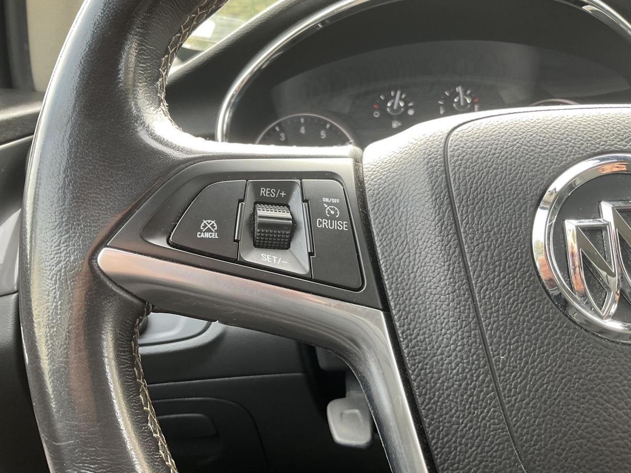 2022 Buick Encore Preferred AWD - CAR PLAY! BACK-UP CAM! BSM! Photo