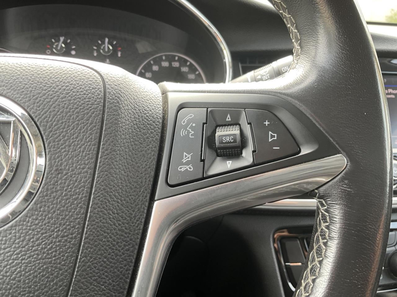 2022 Buick Encore Preferred AWD - CAR PLAY! BACK-UP CAM! BSM! Photo