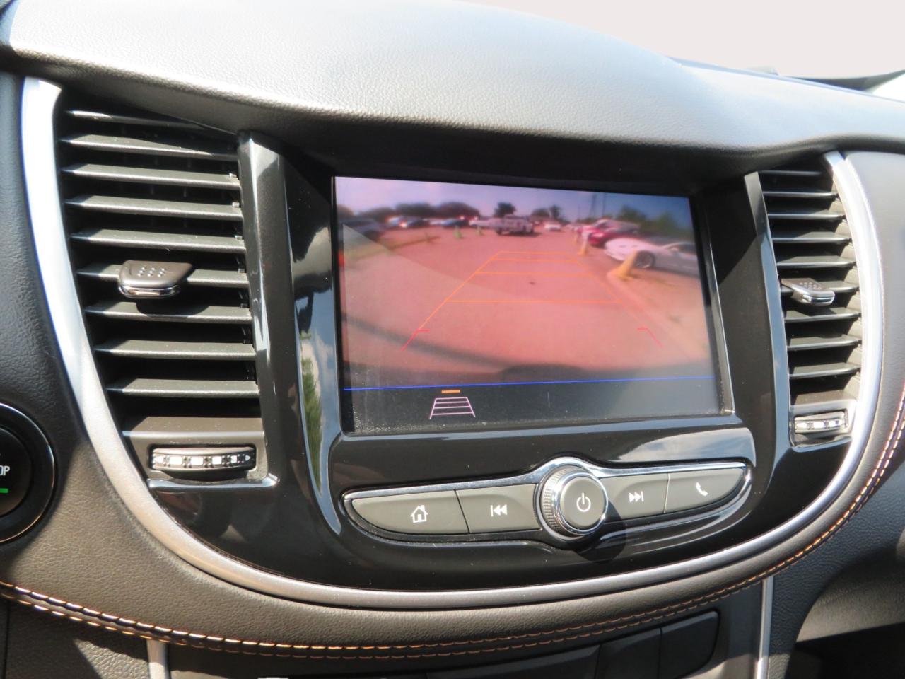 2020 Chevrolet Trax Fwd 4dr Lt Photo