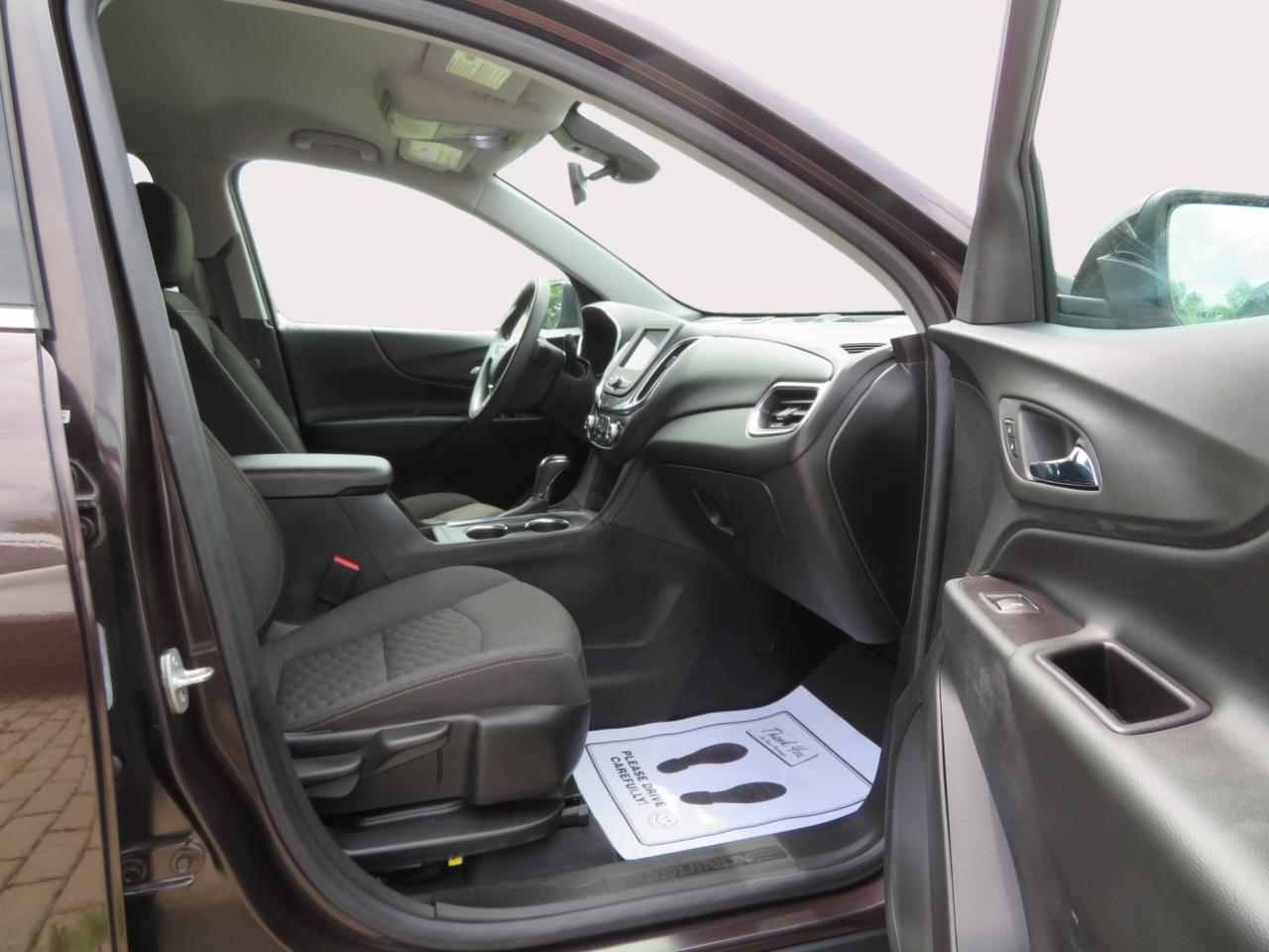 2020 Chevrolet Equinox AWD 4dr LT w/1LT Photo