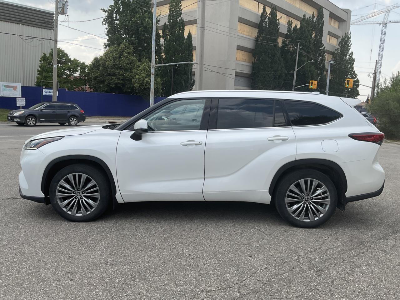 2021 Toyota Highlander Platinum AWD V6 - LTHR! NAV! 360 CAM! HUD! BSM! 7 Photo