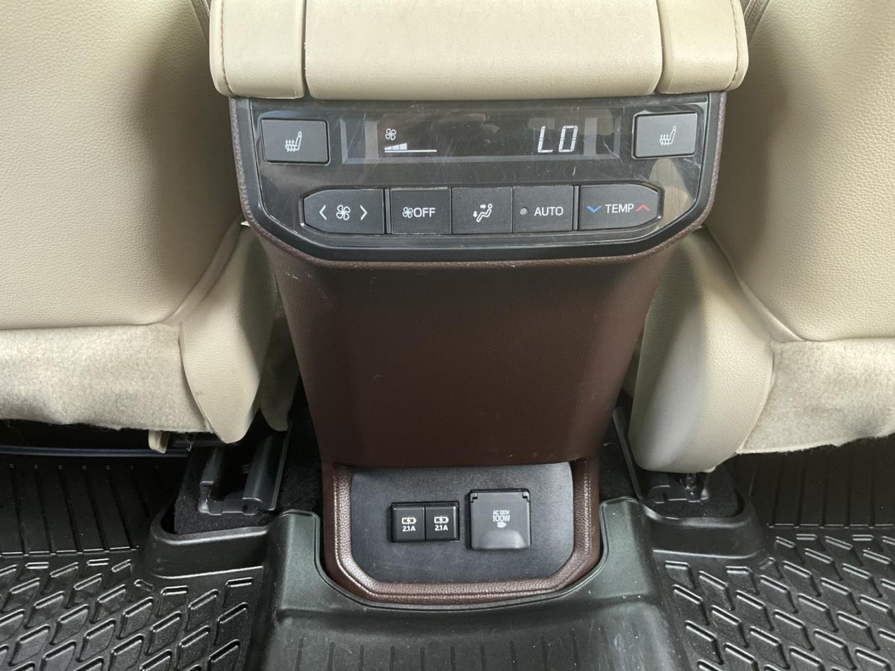 2021 Toyota Highlander Platinum AWD V6 - LTHR! NAV! 360 CAM! HUD! BSM! 7 Photo