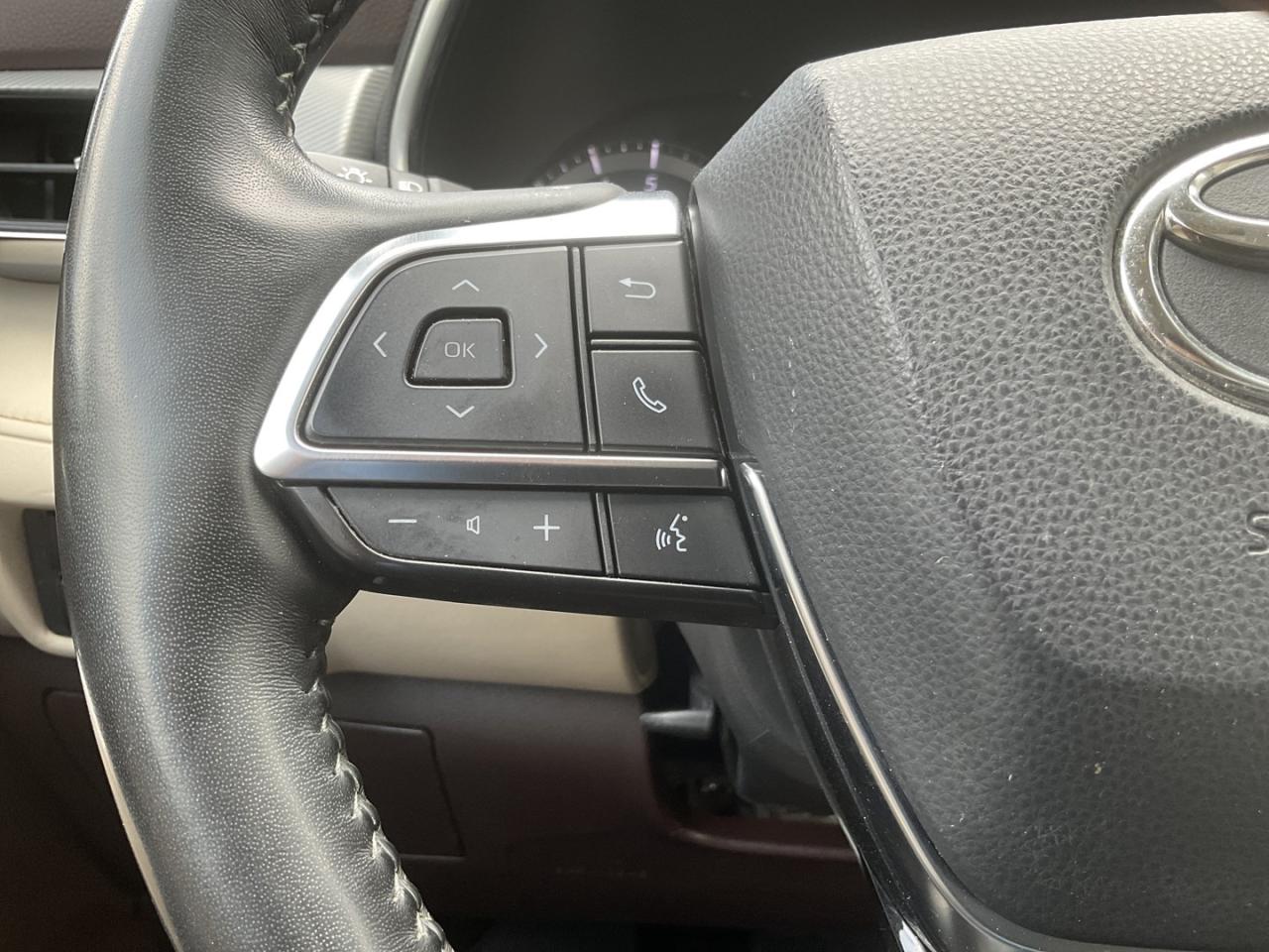 2021 Toyota Highlander Platinum AWD V6 - LTHR! NAV! 360 CAM! HUD! BSM! 7 Photo