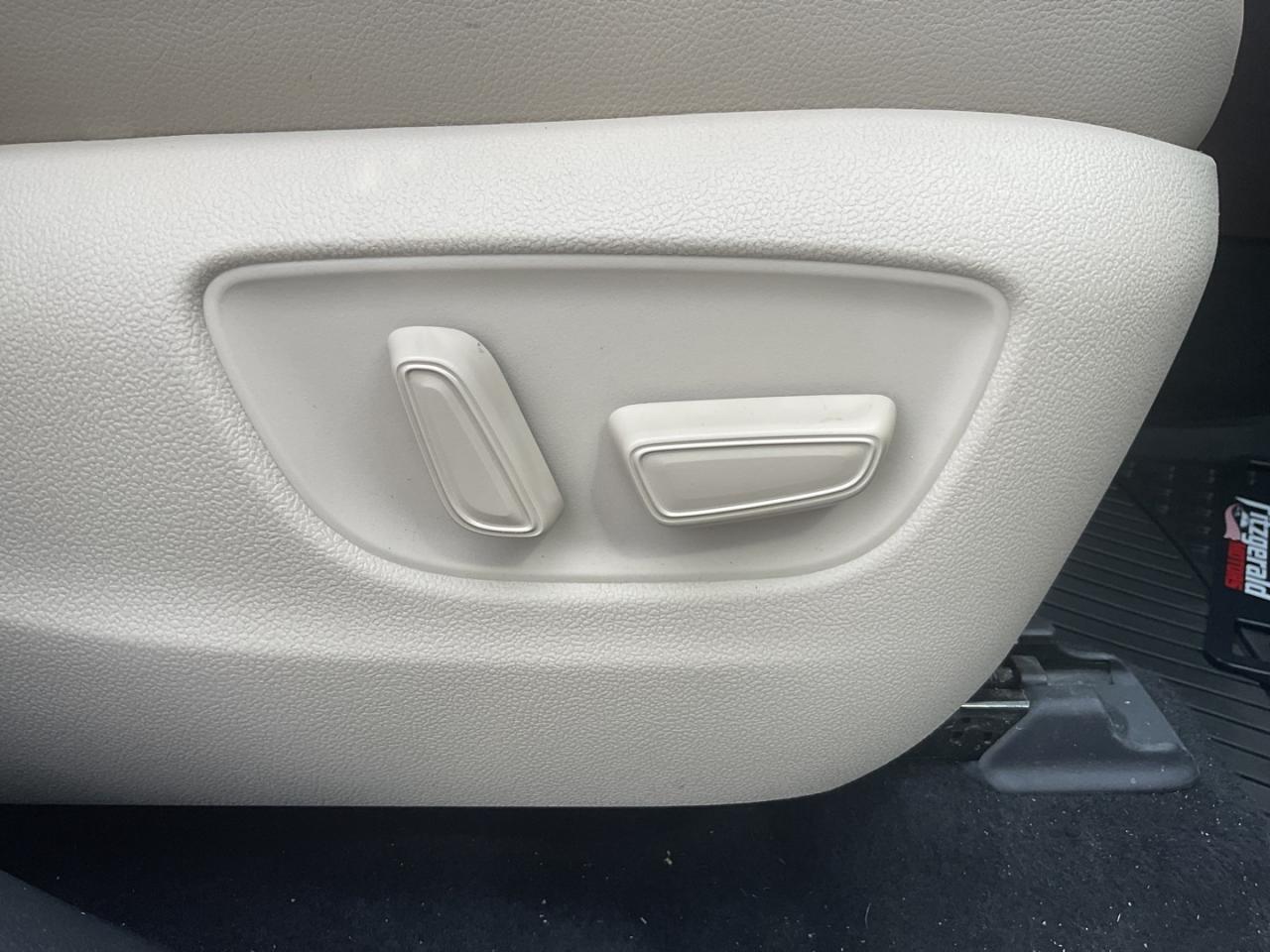 2021 Toyota Highlander Platinum AWD V6 - LTHR! NAV! 360 CAM! HUD! BSM! 7 Photo