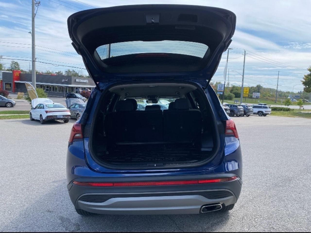 2022 Hyundai Santa Fe ESSENTIAL AWD 4.99%* C.P.O* Photo