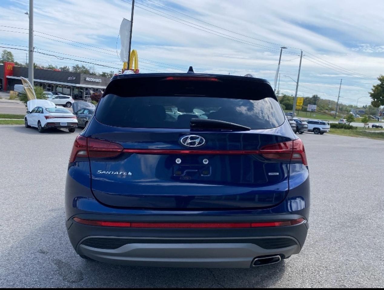 2022 Hyundai Santa Fe ESSENTIAL AWD 4.99%* C.P.O* Photo3