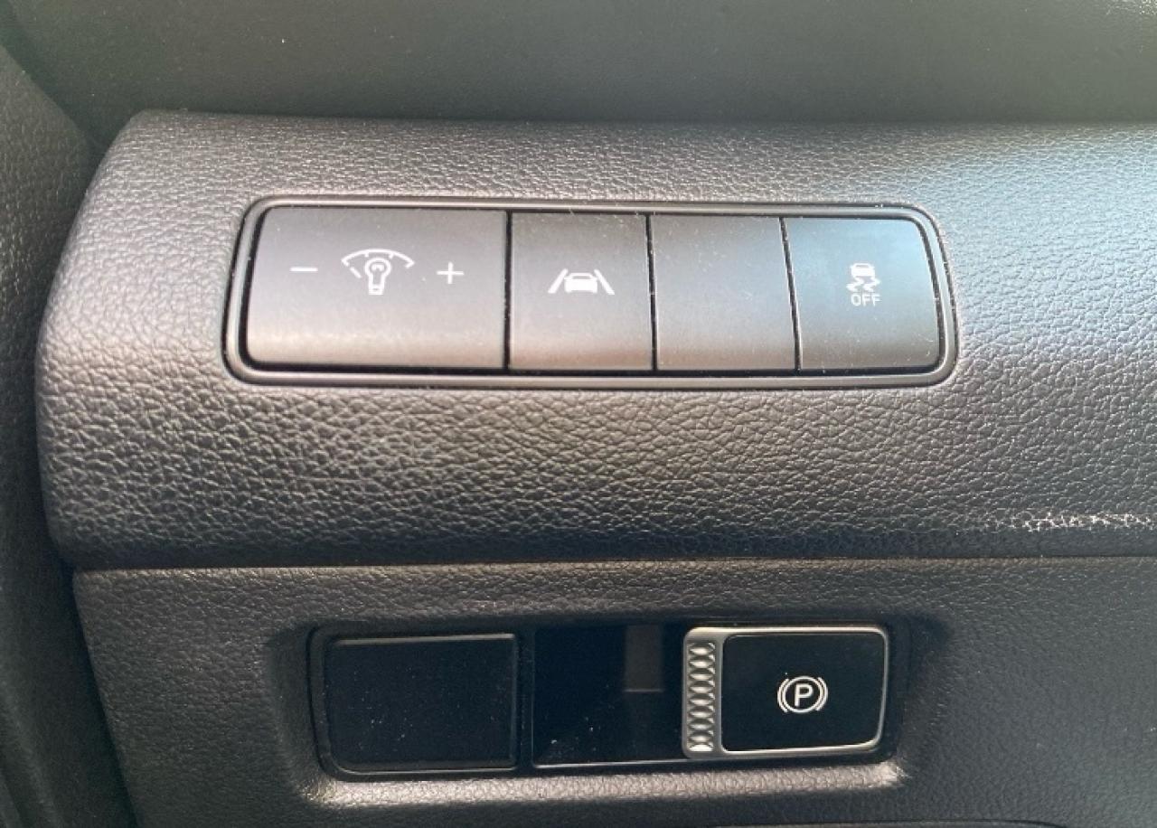 2022 Hyundai Santa Fe ESSENTIAL AWD 4.99%* C.P.O* Photo