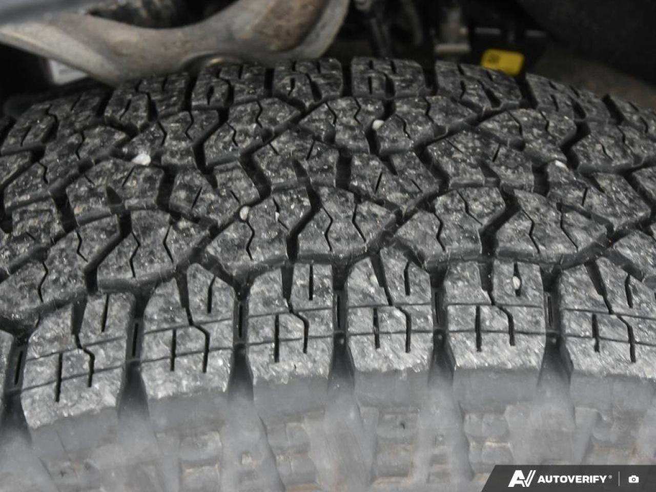 2024 GMC Sierra 1500 AT4AT4 PREMIUM, CREW, DURAMAX, 4X4, ROOF, HTD/COOL Photo