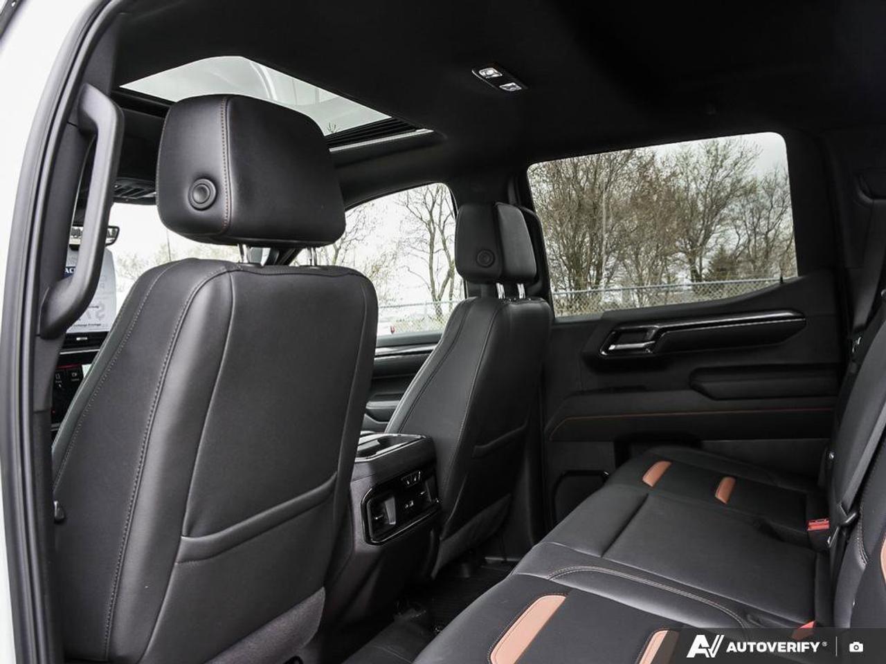 2024 GMC Sierra 1500 AT4AT4 PREMIUM, CREW, DURAMAX, 4X4, ROOF, HTD/COOL Photo