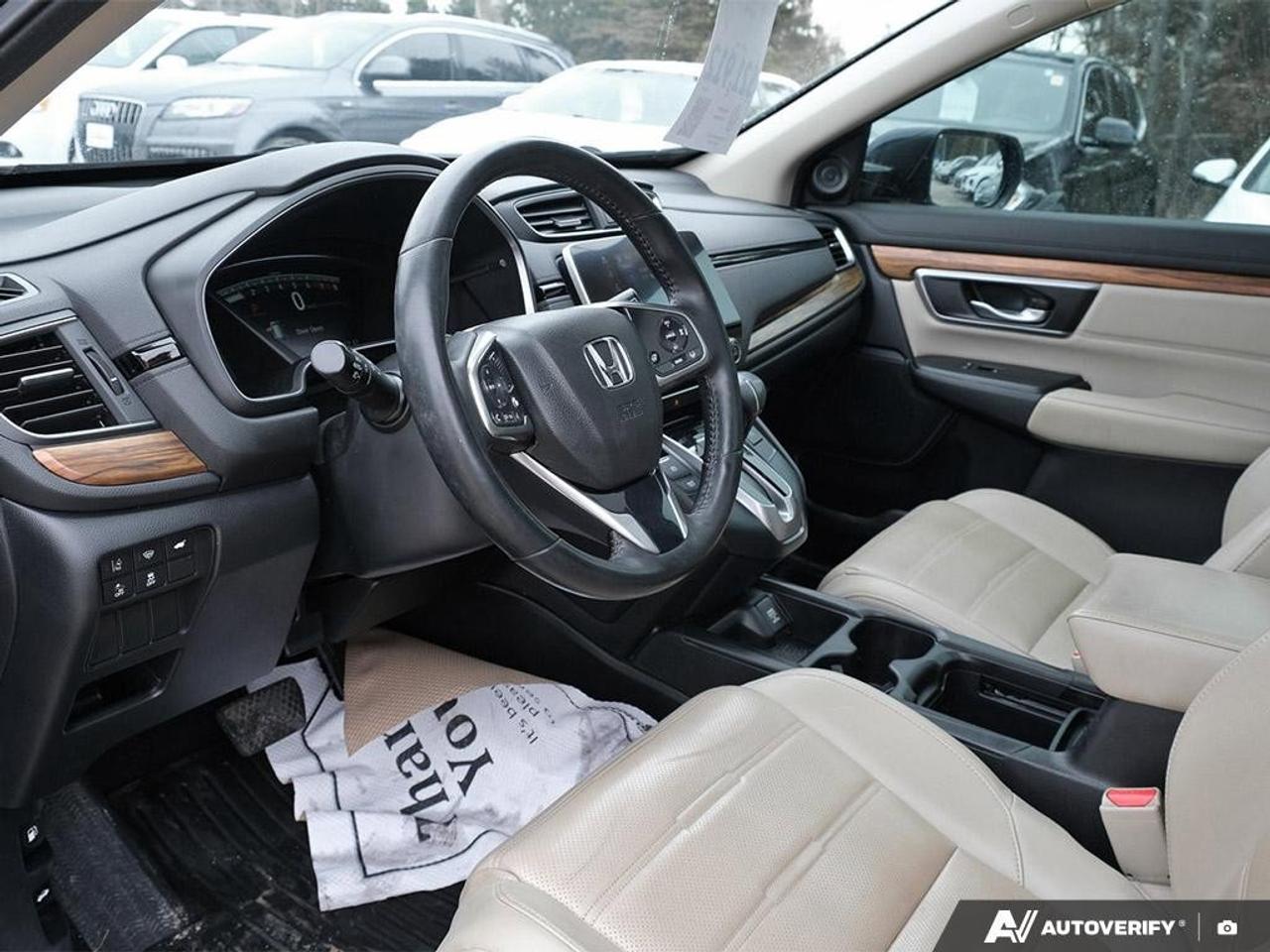 2017 Honda CR-V TouringCERTFIED AS-TRADED, AWD, BACKUP CAM, HEATED Photo