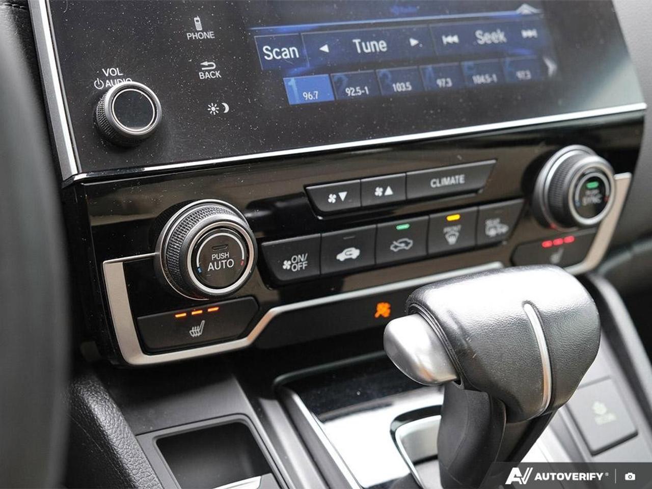 2017 Honda CR-V TouringCERTFIED AS-TRADED, AWD, BACKUP CAM, HEATED Photo