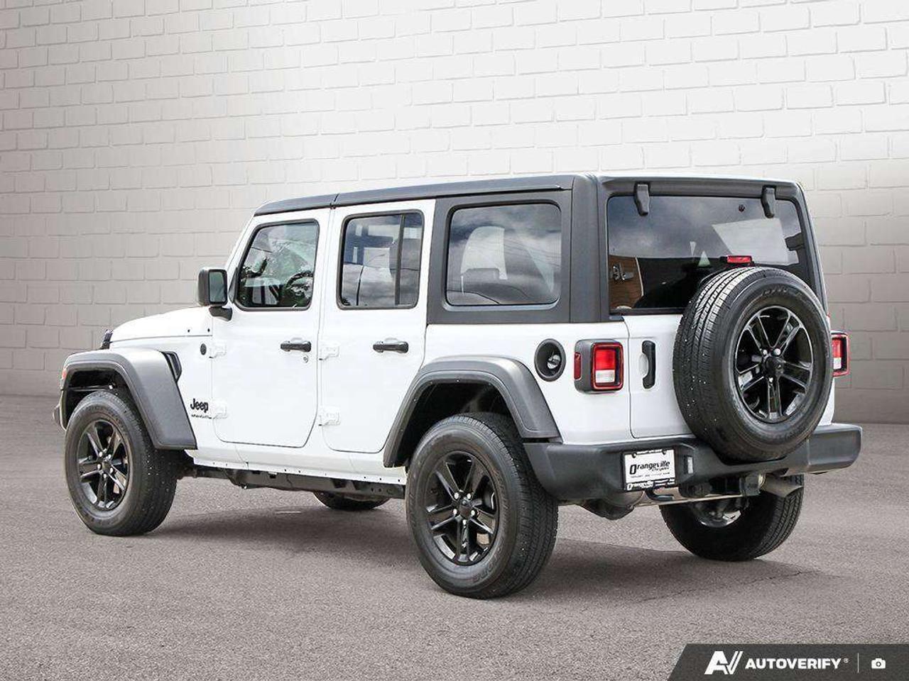 2023 Jeep Wrangler 4x4, One Owner, Accident-Free, Certified, Low KMS! Photo