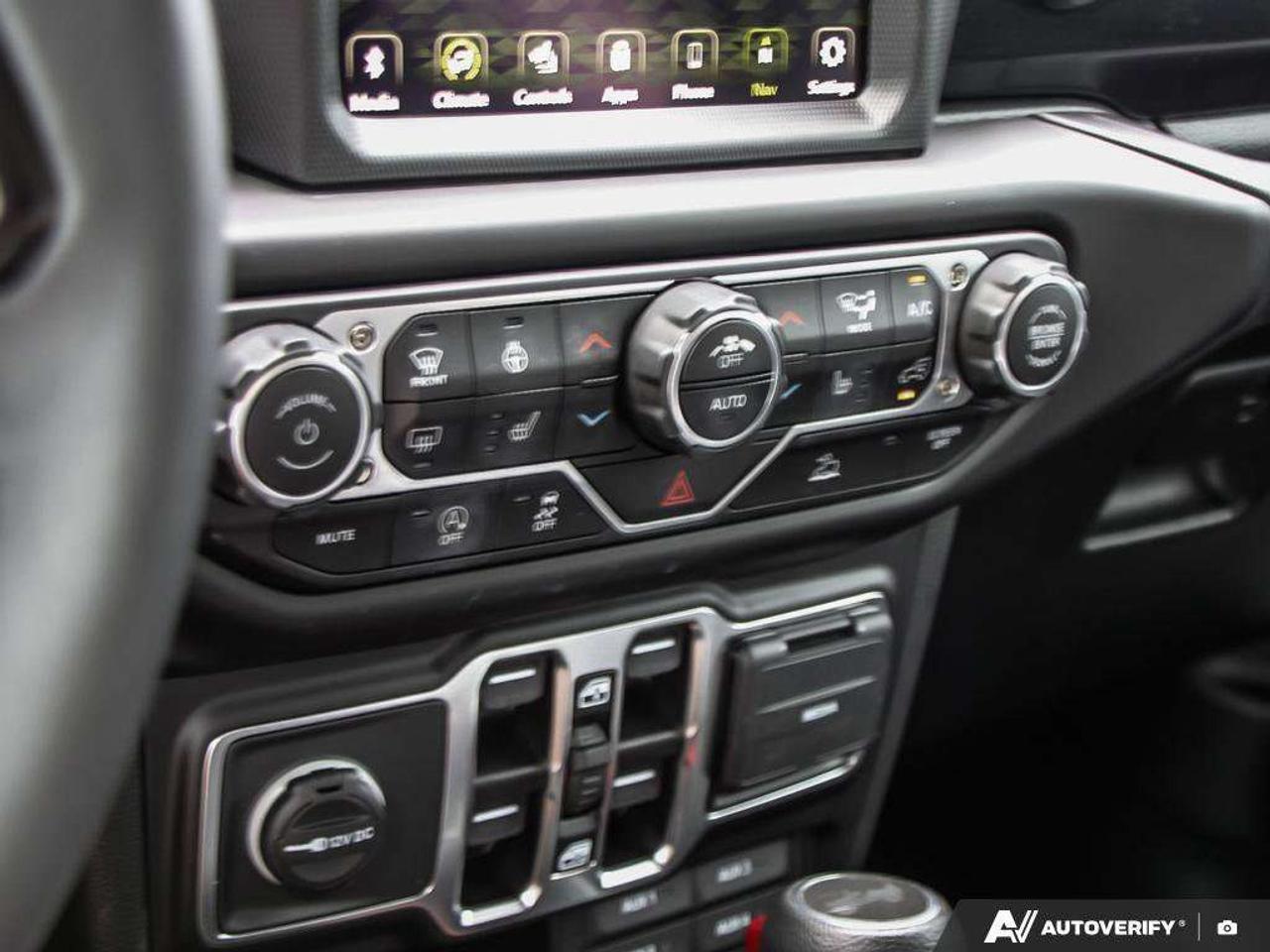 2023 Jeep Wrangler 4x4, One Owner, Accident-Free, Certified, Low KMS! Photo