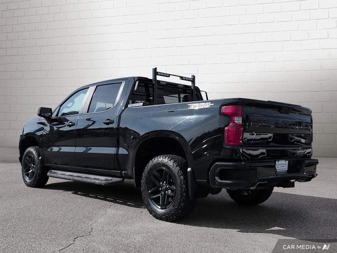 2020 Chevrolet Silverado 1500 LT Trail BossLT TRAIL BOSS   One Owner   Trailer B Photo2