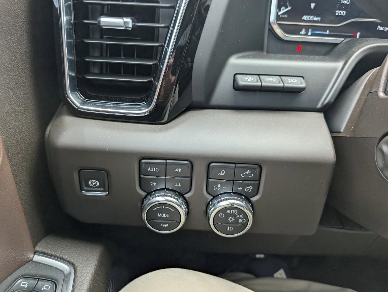 2024 GMC Sierra 1500 DenaliDENALI RESERVE, DURAMAX, 4X4, NAV, ROOF, 1-O Photo