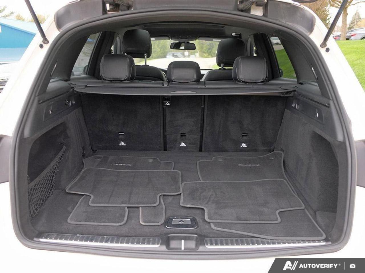 2017 Mercedes-Benz GLC GLC 300CERTIFIED AS-TRADED, ONE-OWNER, NAVIGATION, Photo