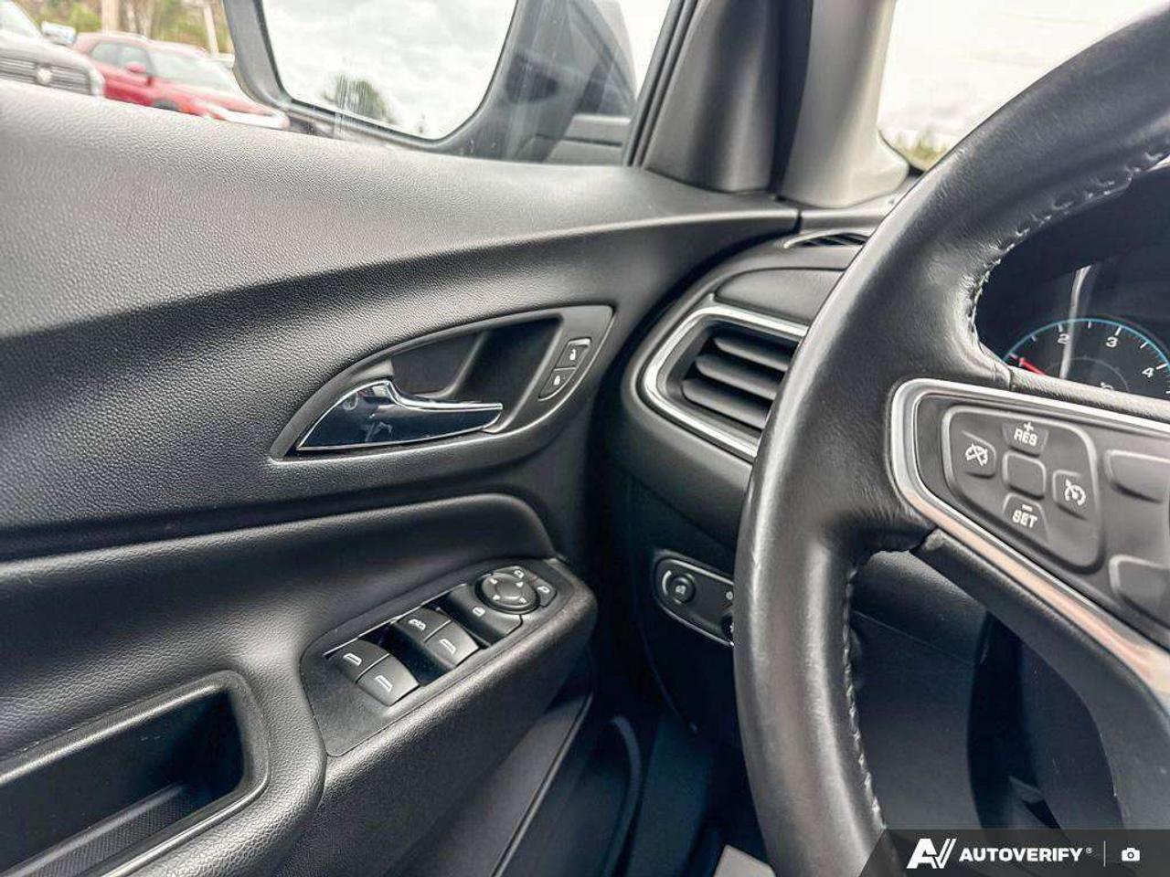 2018 Chevrolet Equinox DIESEL. HEATED FRONT SEATS. BACK UP CAMERA. CERTIFIED. Photo