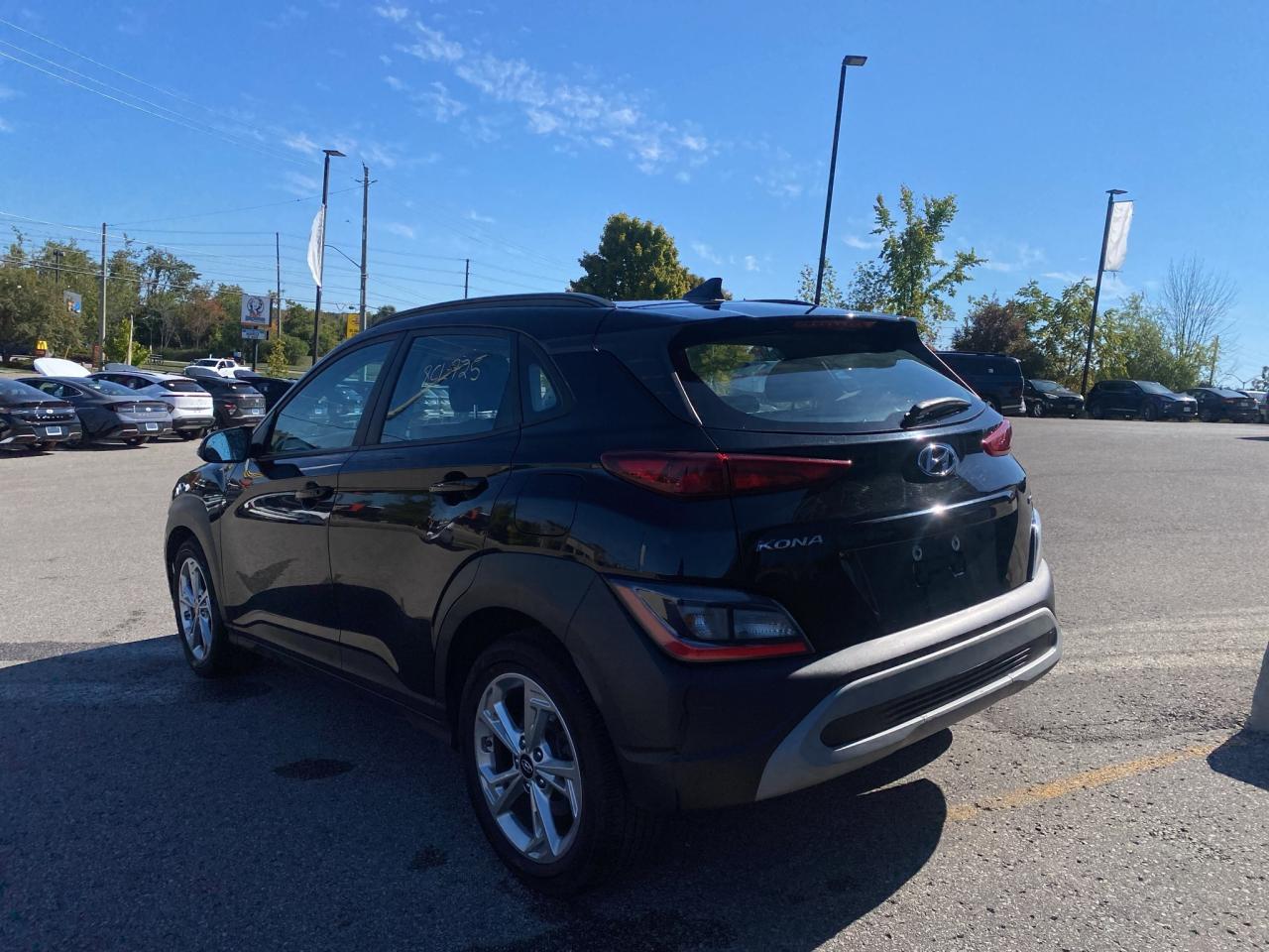 2022 Hyundai KONA AWD! HTD SEATS! CARPLAY! 4.49%* Photo