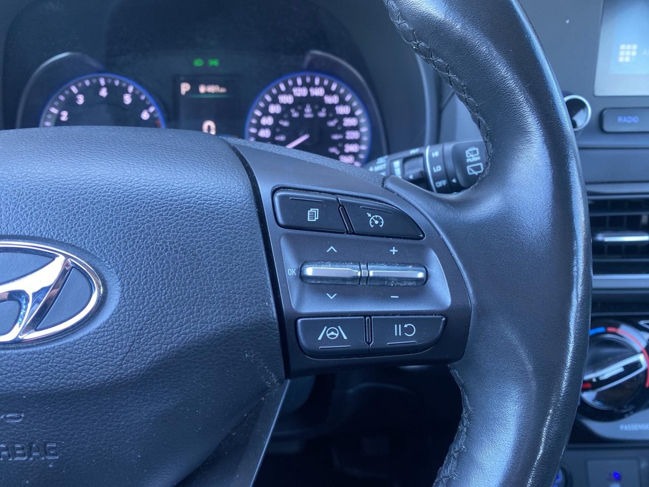 2022 Hyundai KONA AWD! HTD SEATS! CARPLAY! 4.49%* Photo