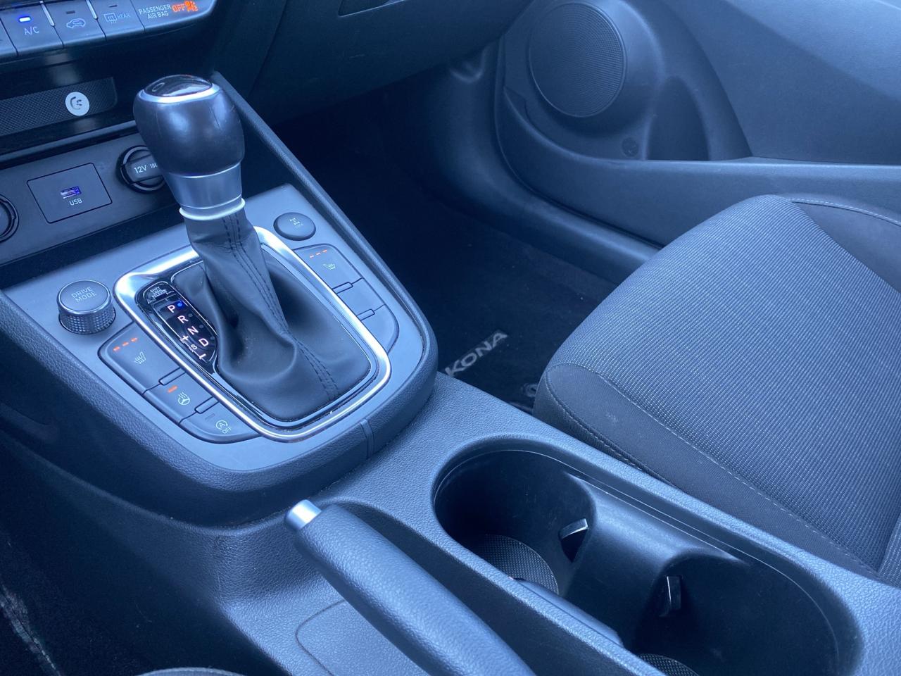 2022 Hyundai KONA AWD! HTD SEATS! CARPLAY! 4.49%* Photo