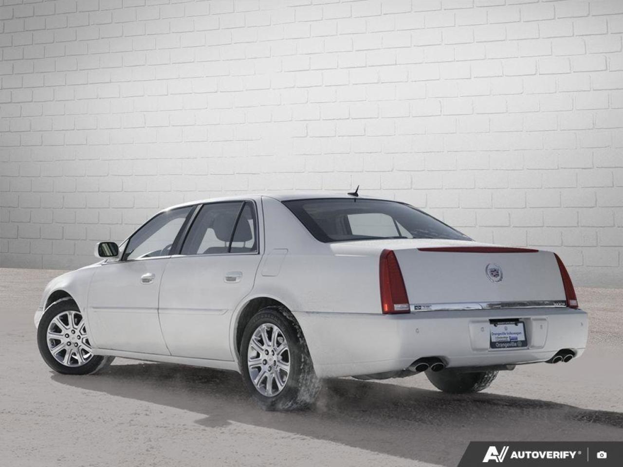 2008 Cadillac DTS AS-TRADED, LEATHER, SUNROOF, CLEAN! Photo3