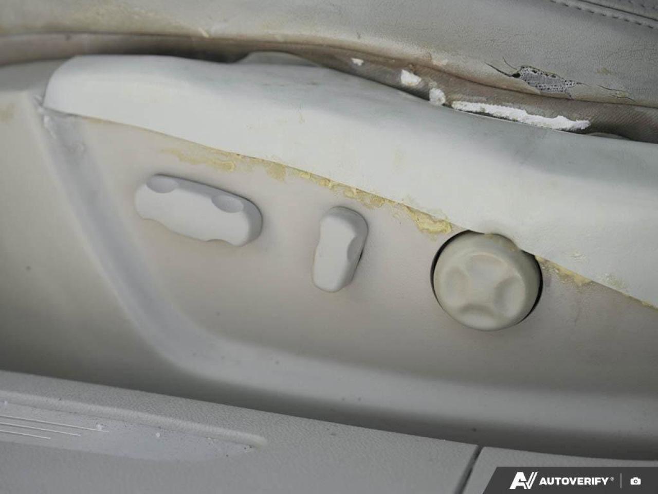 2008 Cadillac DTS AS-TRADED, LEATHER, SUNROOF, CLEAN! Photo