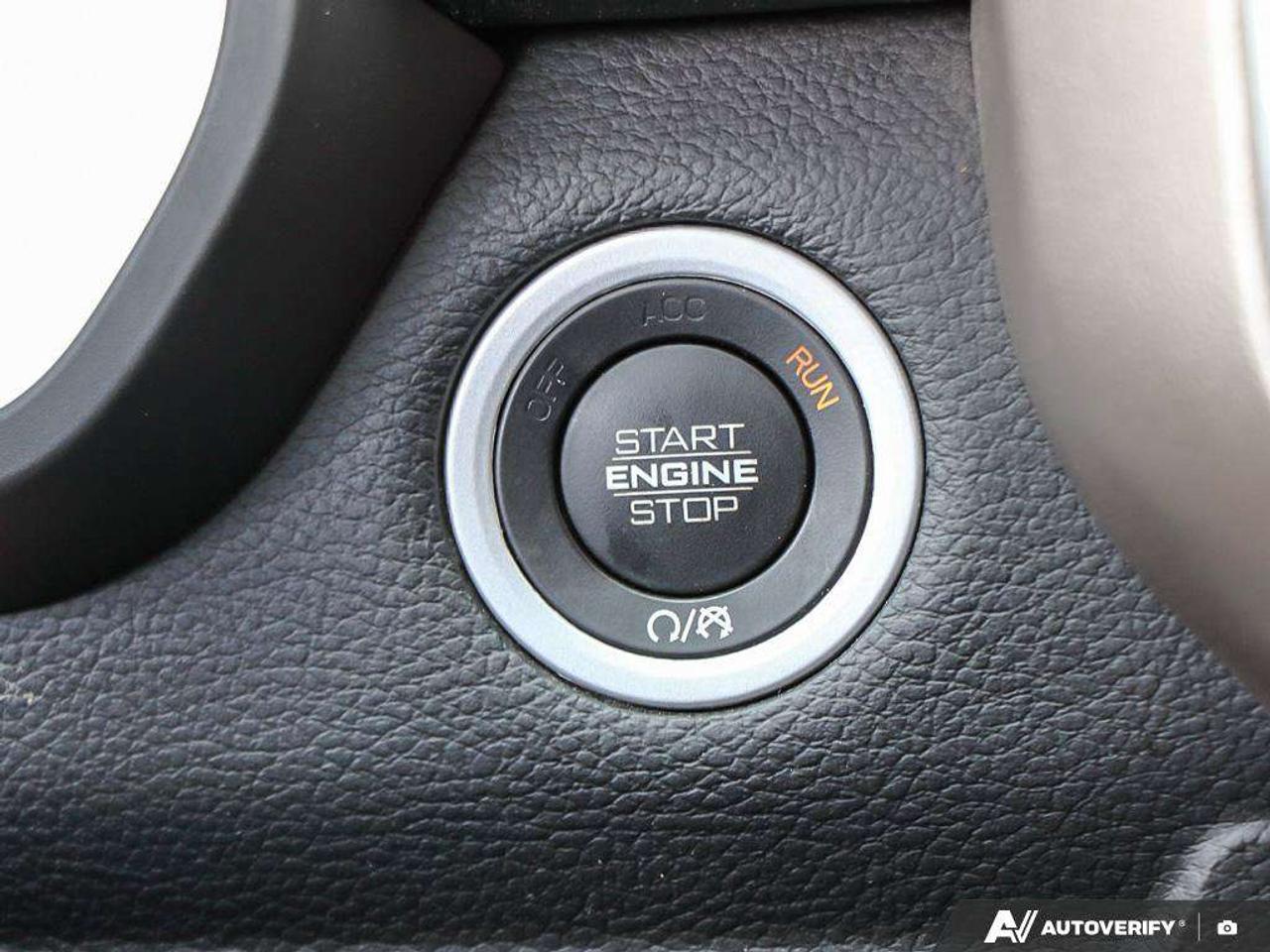 2021 RAM 1500 LaramieONE-OWNER, LEVEL 2 GROUP, HTD + CLD SEATS, 12 SCREEN W/ NAV Photo