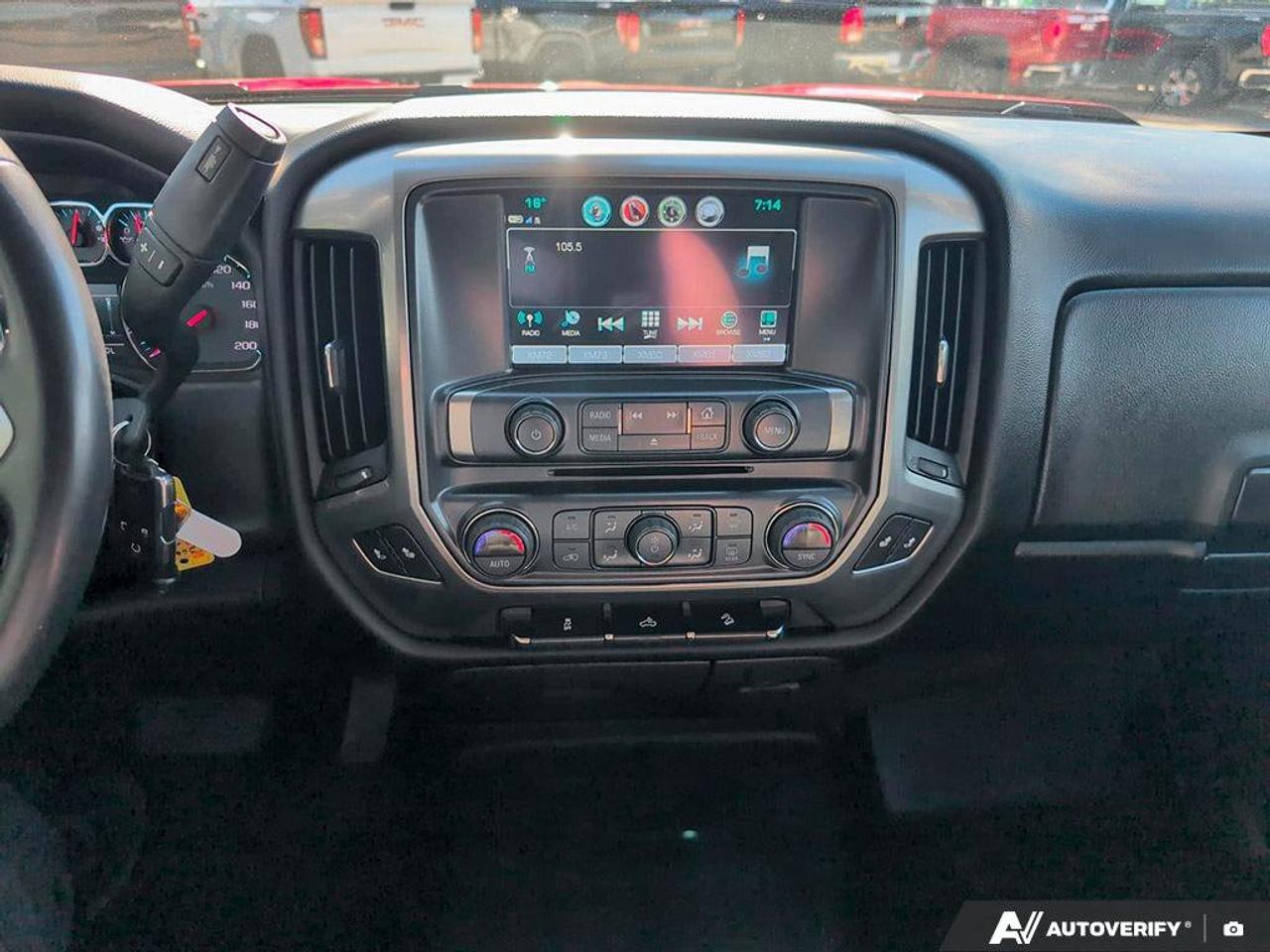 2018 Chevrolet Silverado 1500 LTOne Owner   Heated Seats   Trailer Brake Control Photo