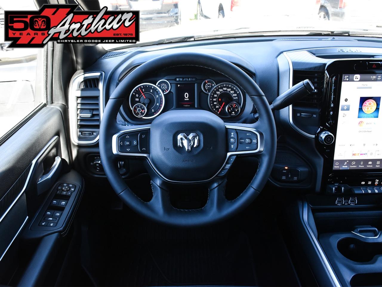 2025 RAM 2500 CREW CAB 4X4 - ONLY 1,156 KM Photo