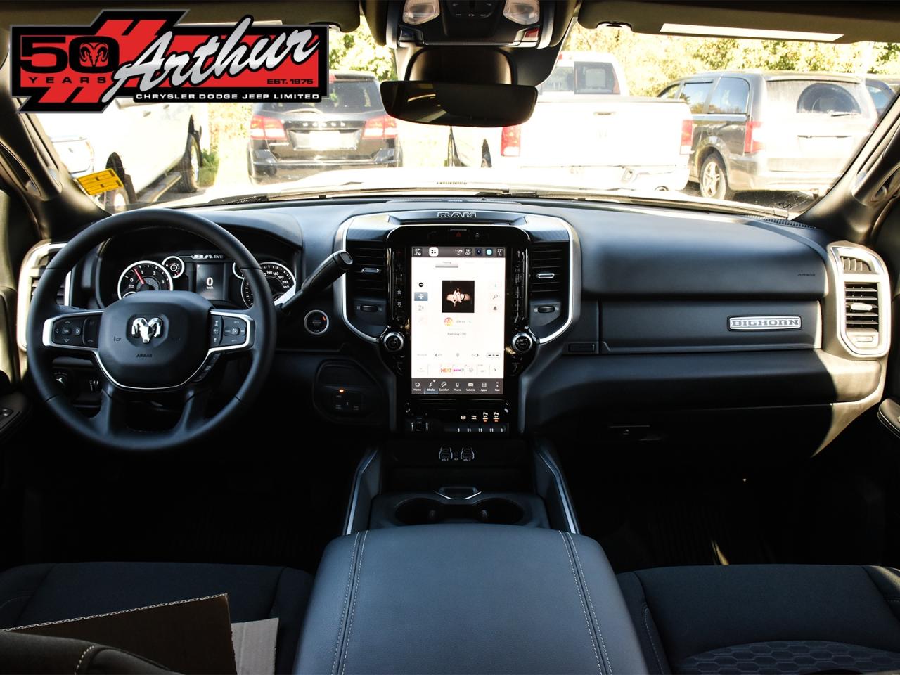 2025 RAM 2500 CREW CAB 4X4 - ONLY 1,156 KM Photo