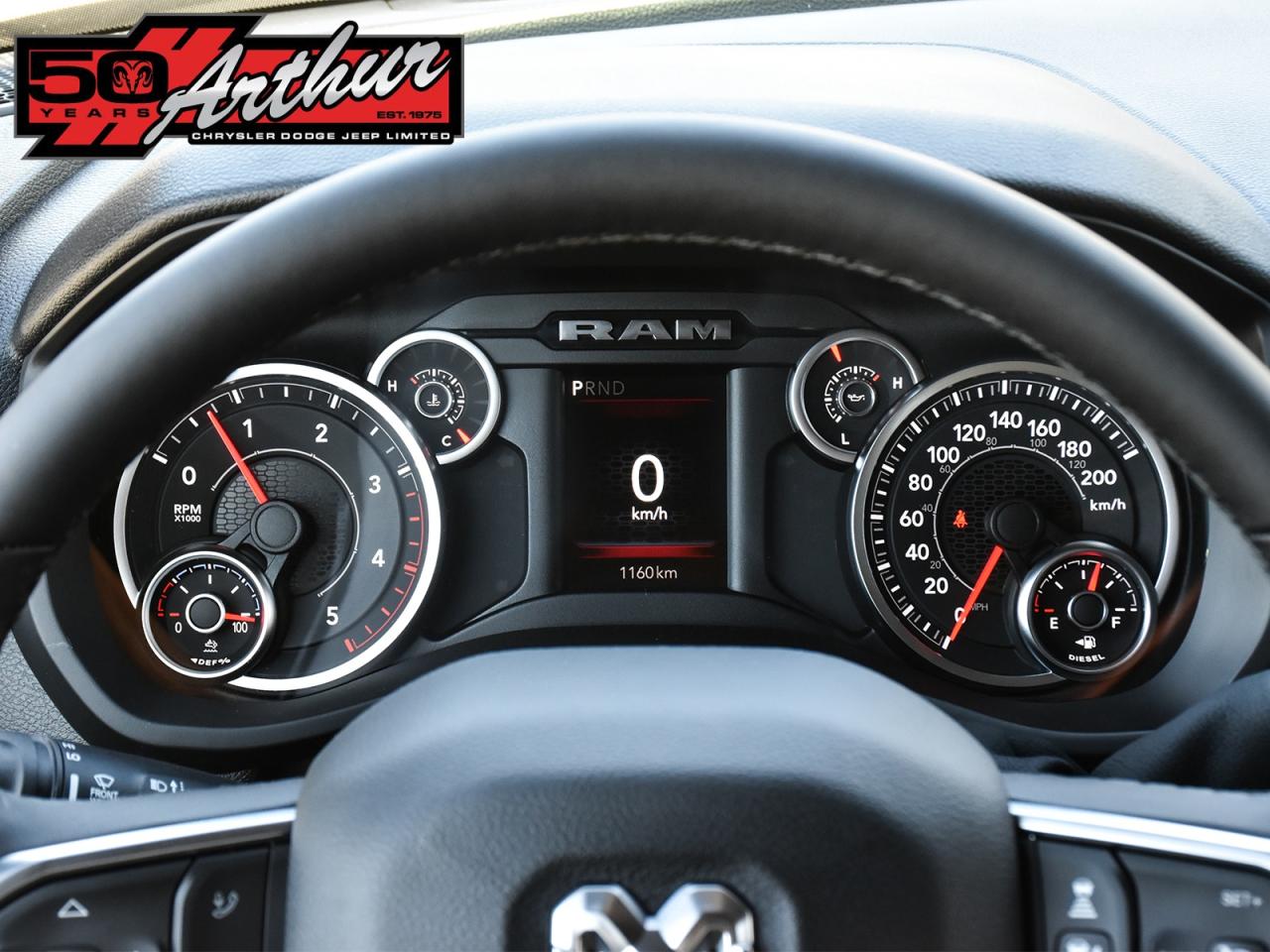 2025 RAM 2500 CREW CAB 4X4 - ONLY 1,156 KM Photo