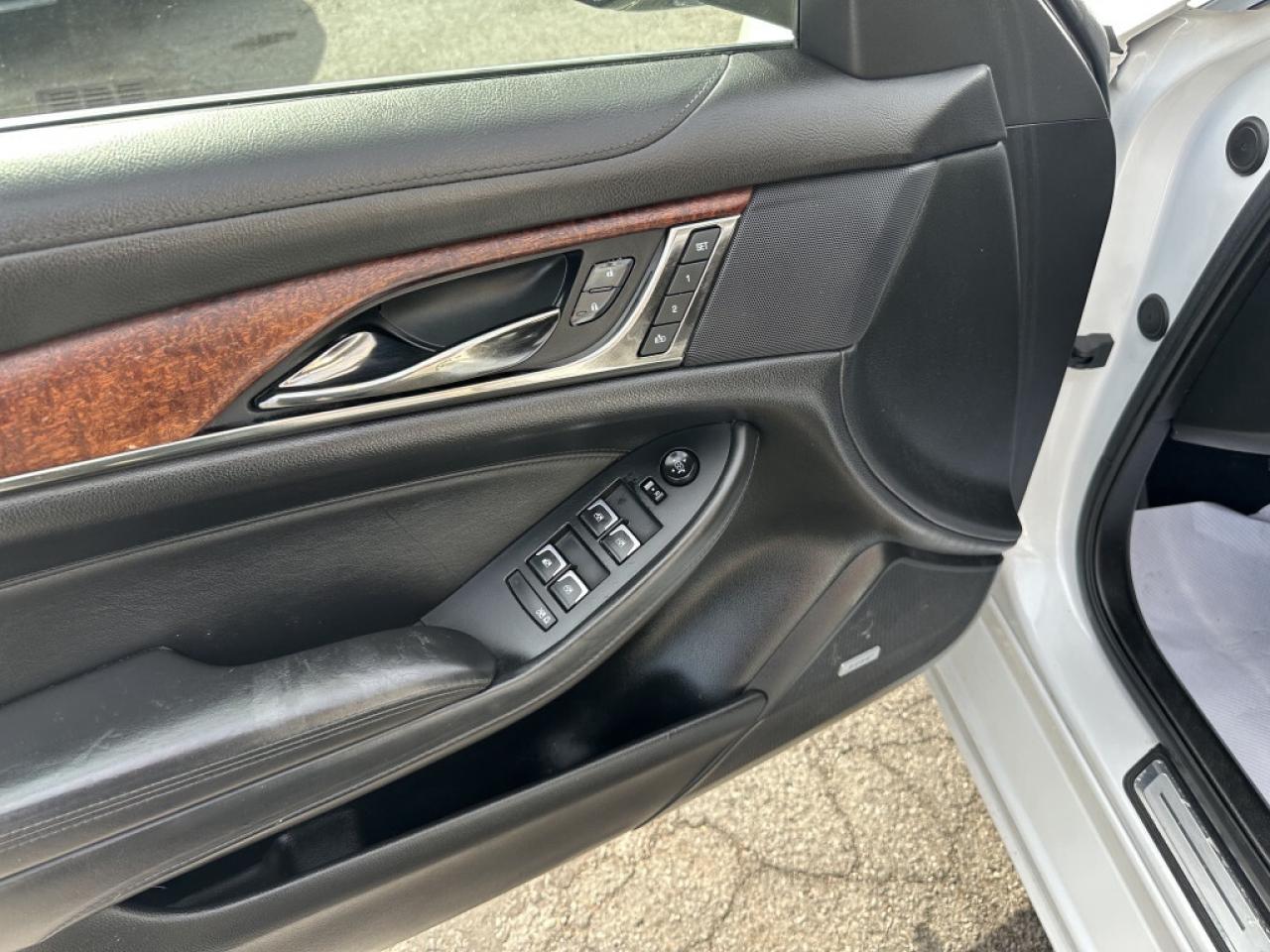 2017 Cadillac CTS 2.0L Turbo Luxury 4dr All-wheel Photo